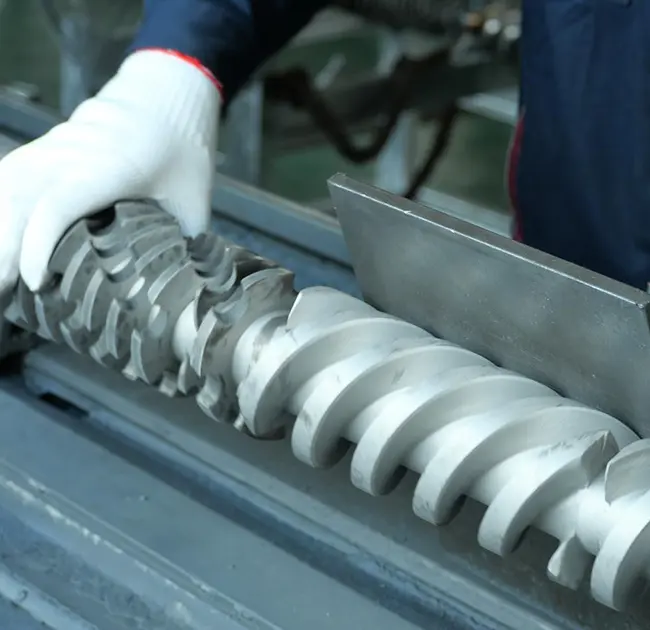 لماذا تظهر الخطوط السوداء بشكل متكرر في الطارد؟ تعلمك هذه المقالة كيفية تحديد ما إذا كان السبب بسرعة هو مشكلة في البرميل أو المسمار.